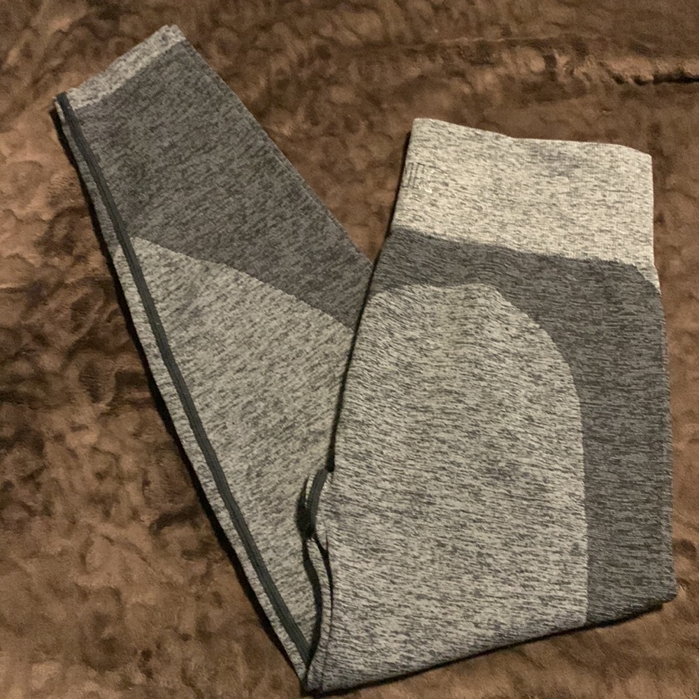 PINK Victoria’s Secrets leggings